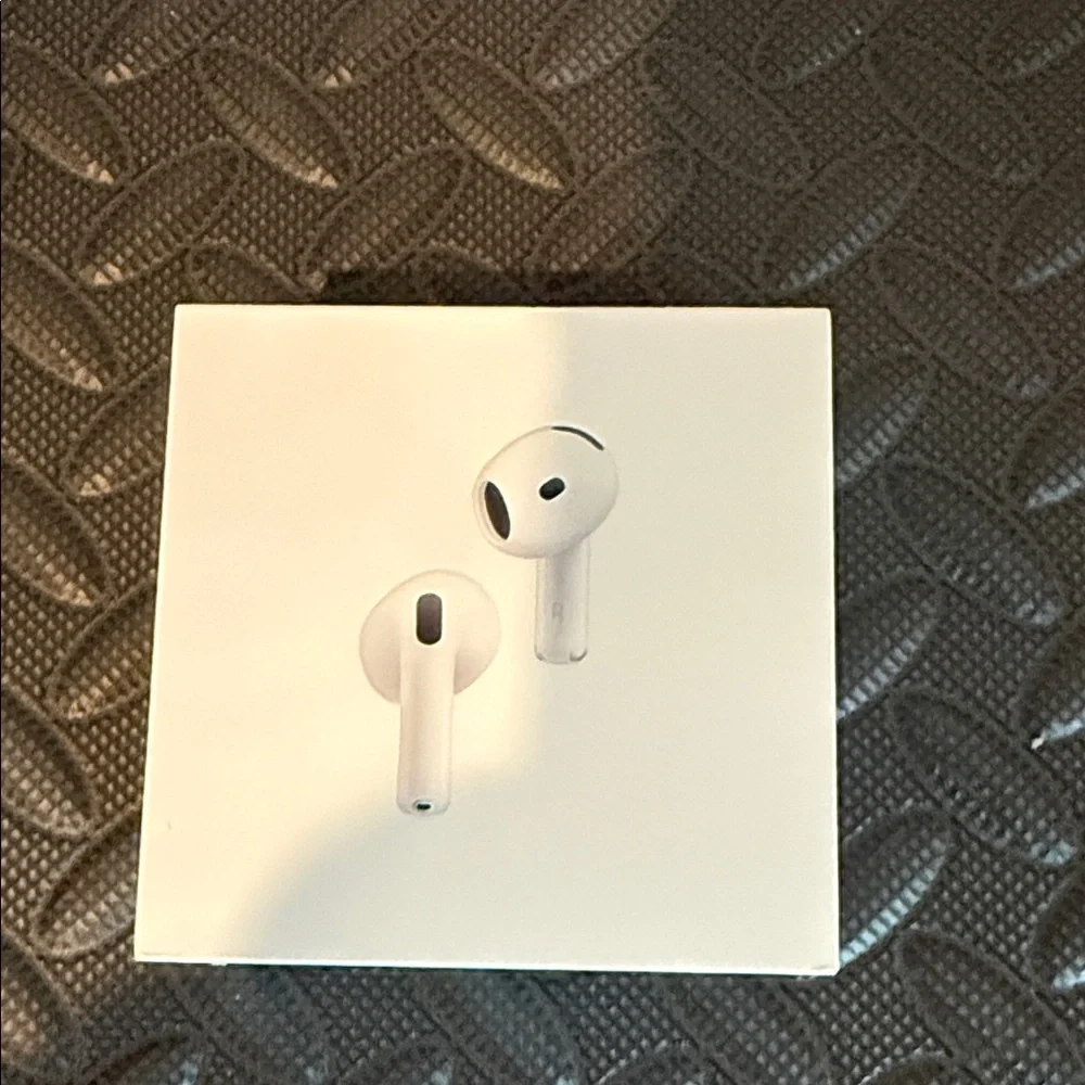 Apple AirPods 4 wireless Earbuds - White